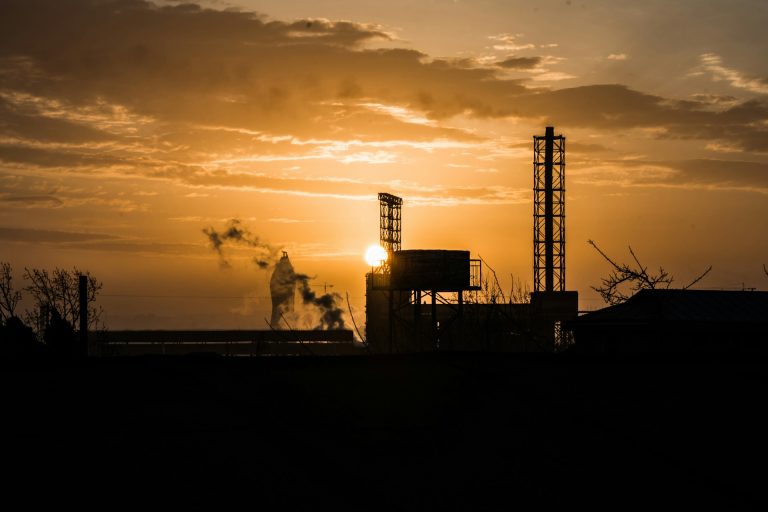 Photo by Orkhan Farmanli @ Unsplash | Petroleum oil