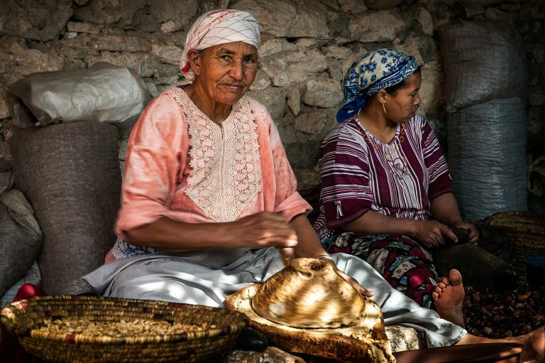 Morocco, Women © Unsplash
