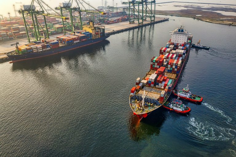 Port @ Unsplash
