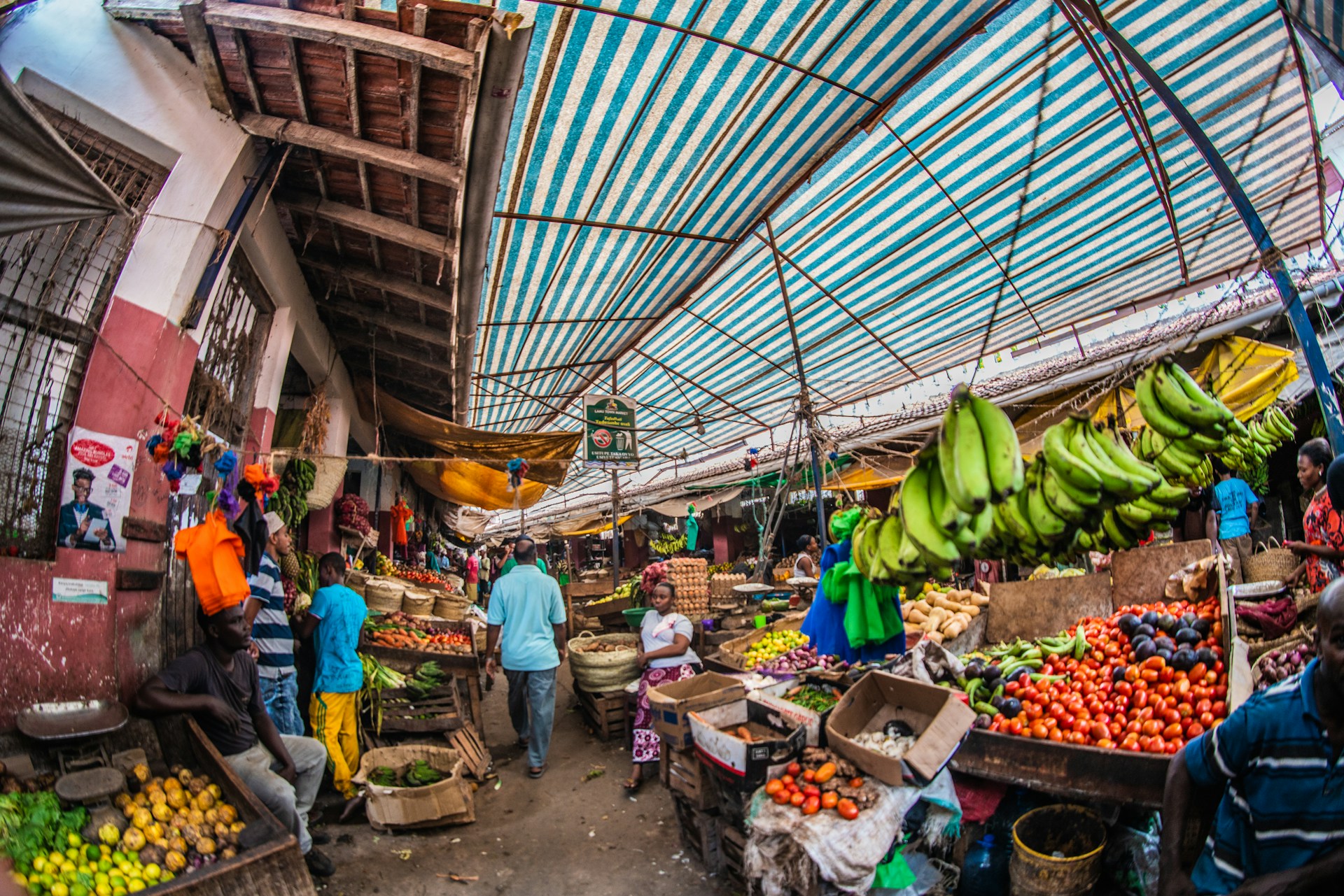 Kigali, Rwanda market Photo by Photos By Beks @ Unsplas
