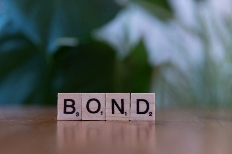 Bond Photo by Markus Winkler @ Unsplash