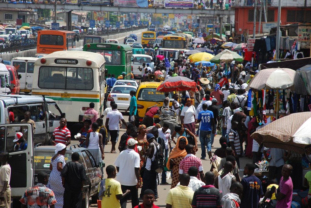 The busy street of Kwame Nkrumah Circle, Accra, Ghana @ Pixabay
