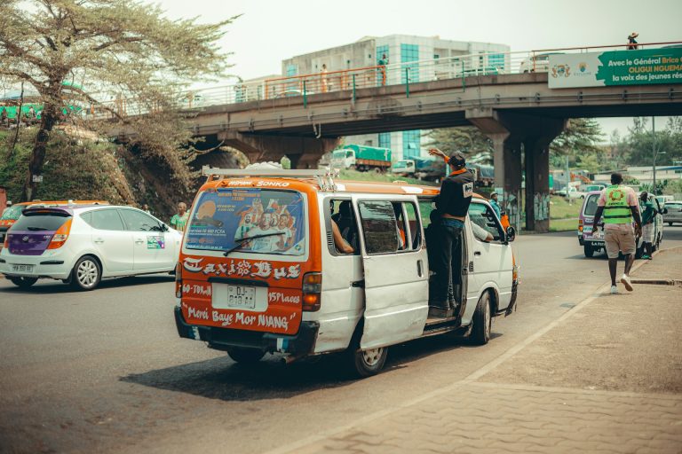 Taxi bus Libreville, Gabon. Photo @ Unsplash