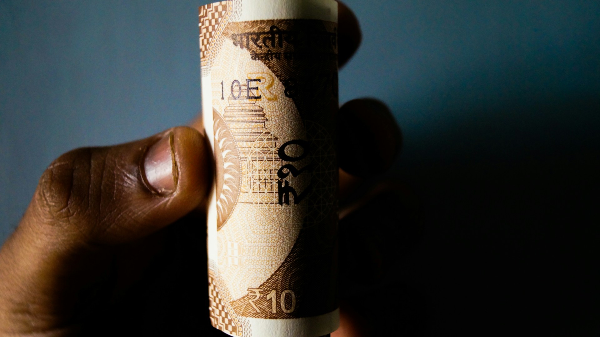 Bank interest rates. Photo by Ishant Mishra @ Unsplash
