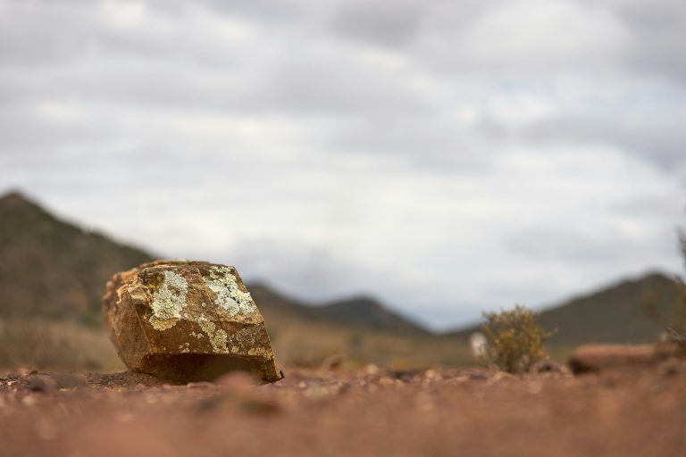 Niger, Orano battle at World Bank tribunal over uranium mines. Photo by Wolfgang Hasselmann @ Unsplash