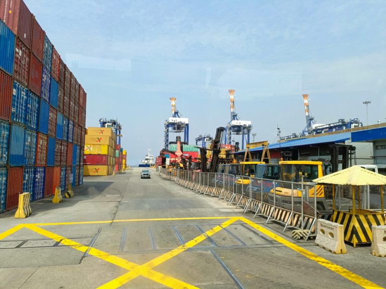 Container port. Photo @ Unsplash