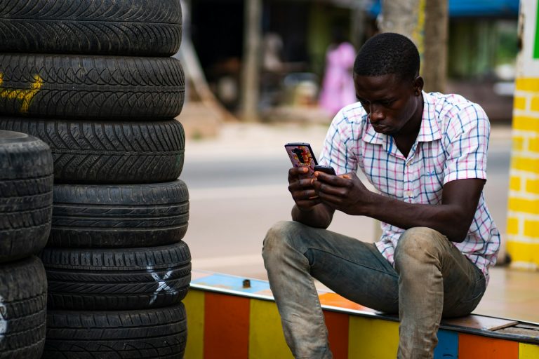 Mobile phone usage in Africa is high. Photo by Zac Wolff @ Unsplash