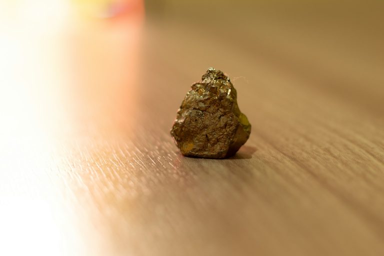 Uranium. Photo by Samuel Chagas @ Unsplash