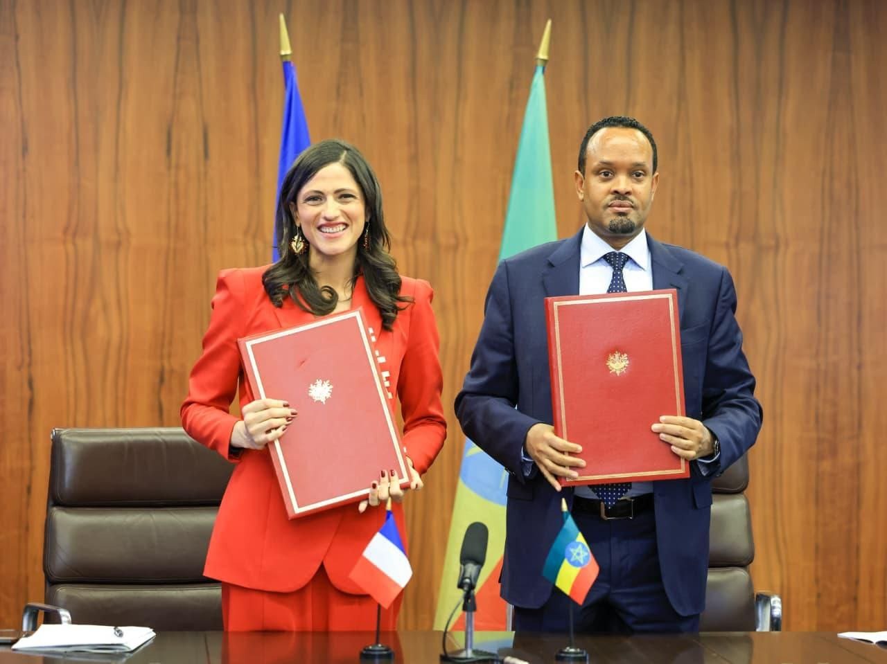 Ahmed Shide, Ethiopia's Minister of Finance and Mme Eléonore Caroit, the French Minister for Europe and Foreign Affairs. Photo @ Ministry of Finance-Ethiopia.
