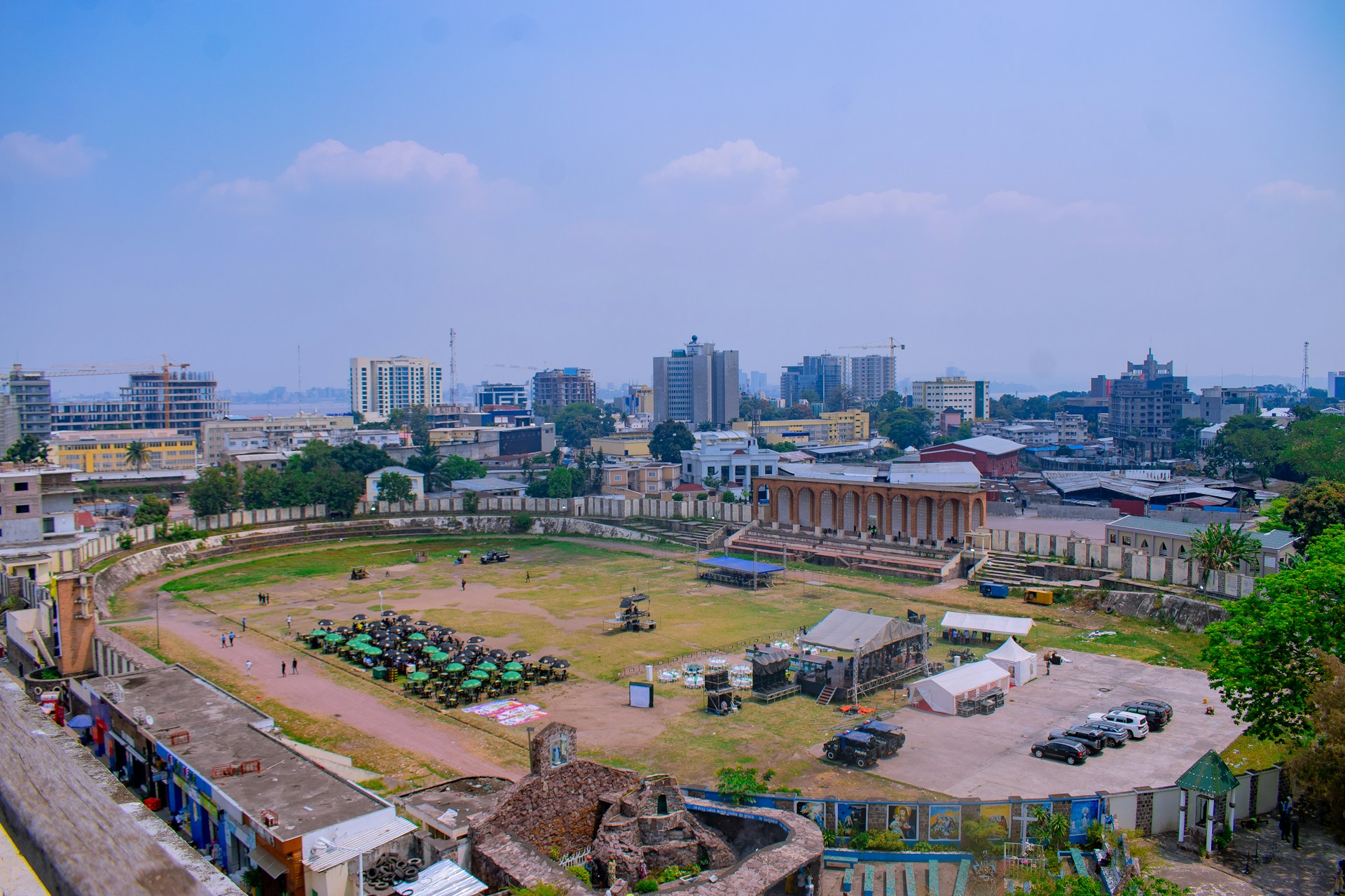 Congo. Photo by Valdhy Mbemba @ Unsplash