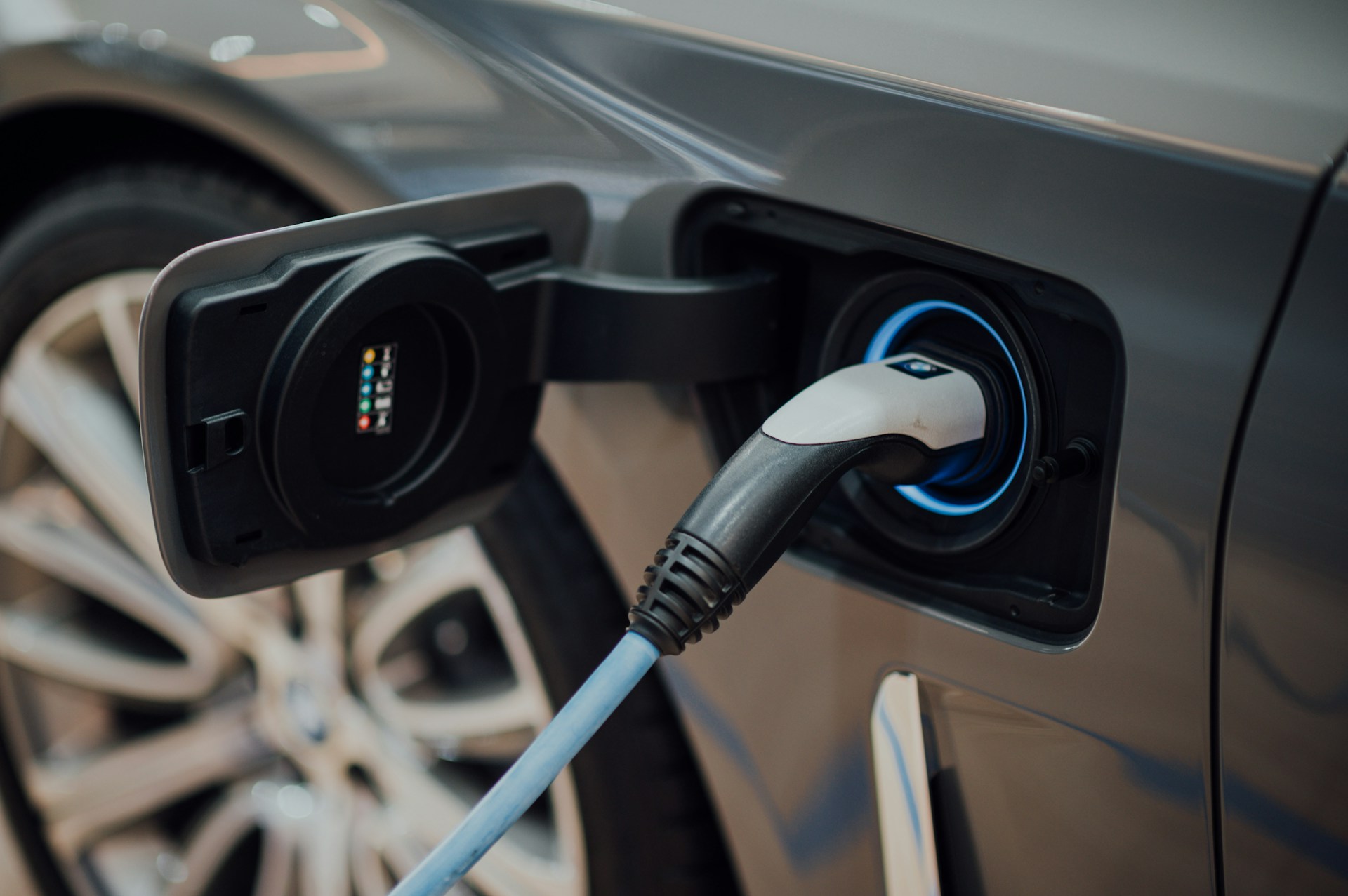 Import of electric vehicles rising in Africa. Photo by CHUTTERSNAP @ Unsplash