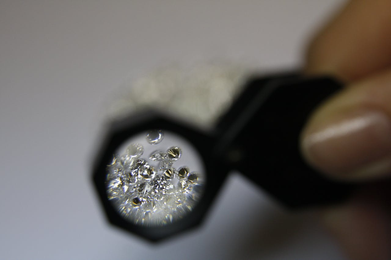 Diamond. Photo by Plato Terentev @ Pexels