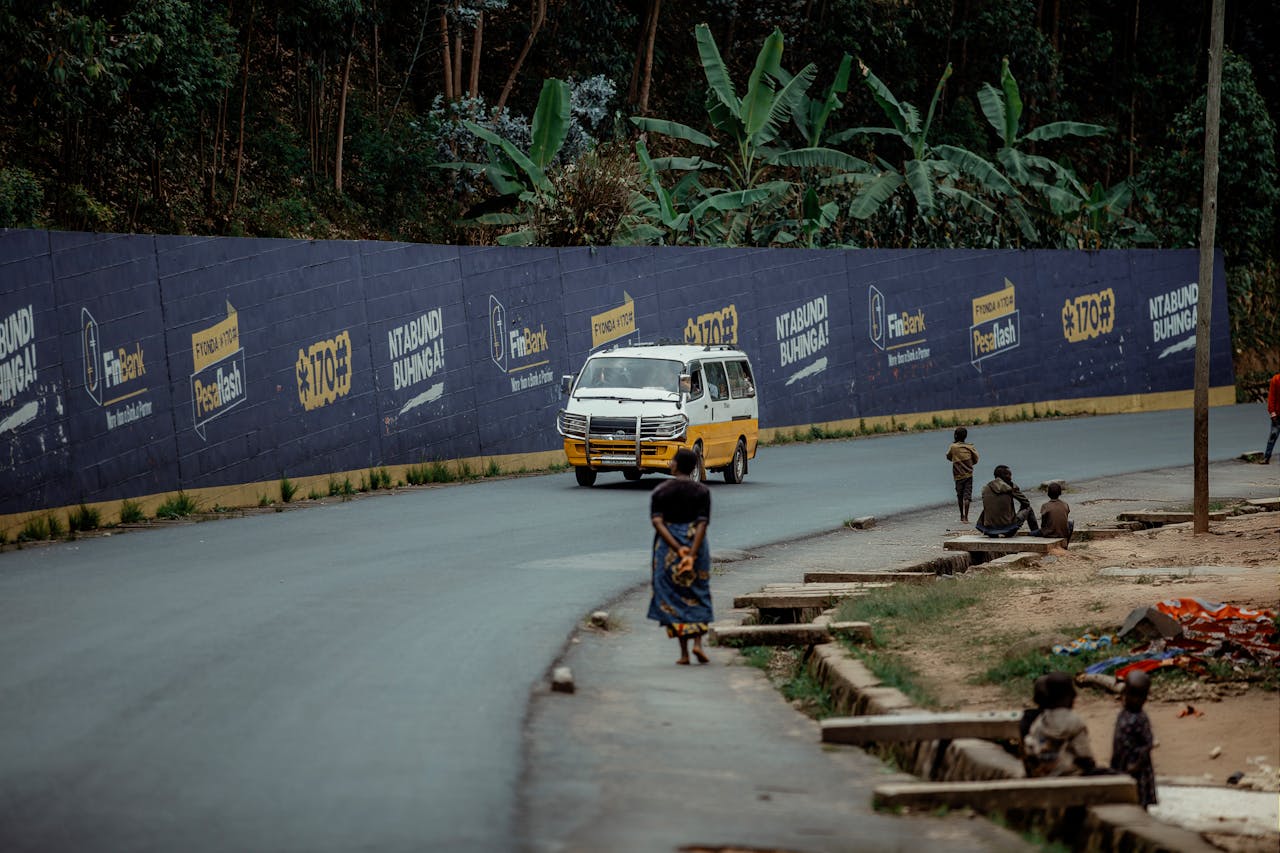 A quiet street of Rwanda. Photo by Chris wade Ntezicimpa @ Pexels