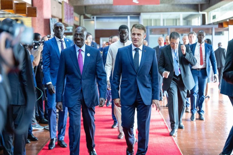 French president Emmanuel Macron and Kenyan leader William Ruto at the Africa Forward Summit. Photo @William Ruto/Facebook