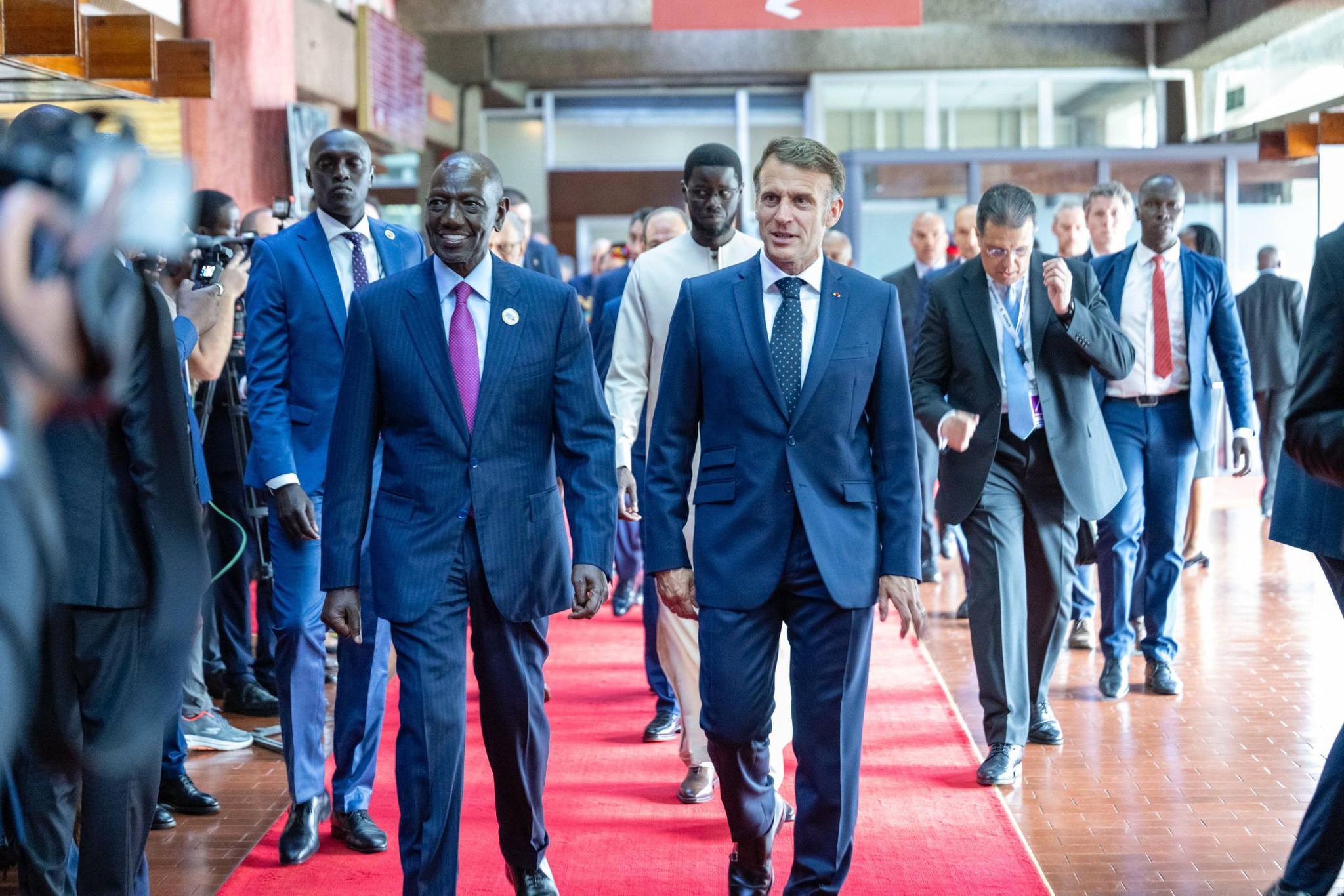 French president Emmanuel Macron and Kenyan leader William Ruto at the Africa Forward Summit. Photo @William Ruto/Facebook