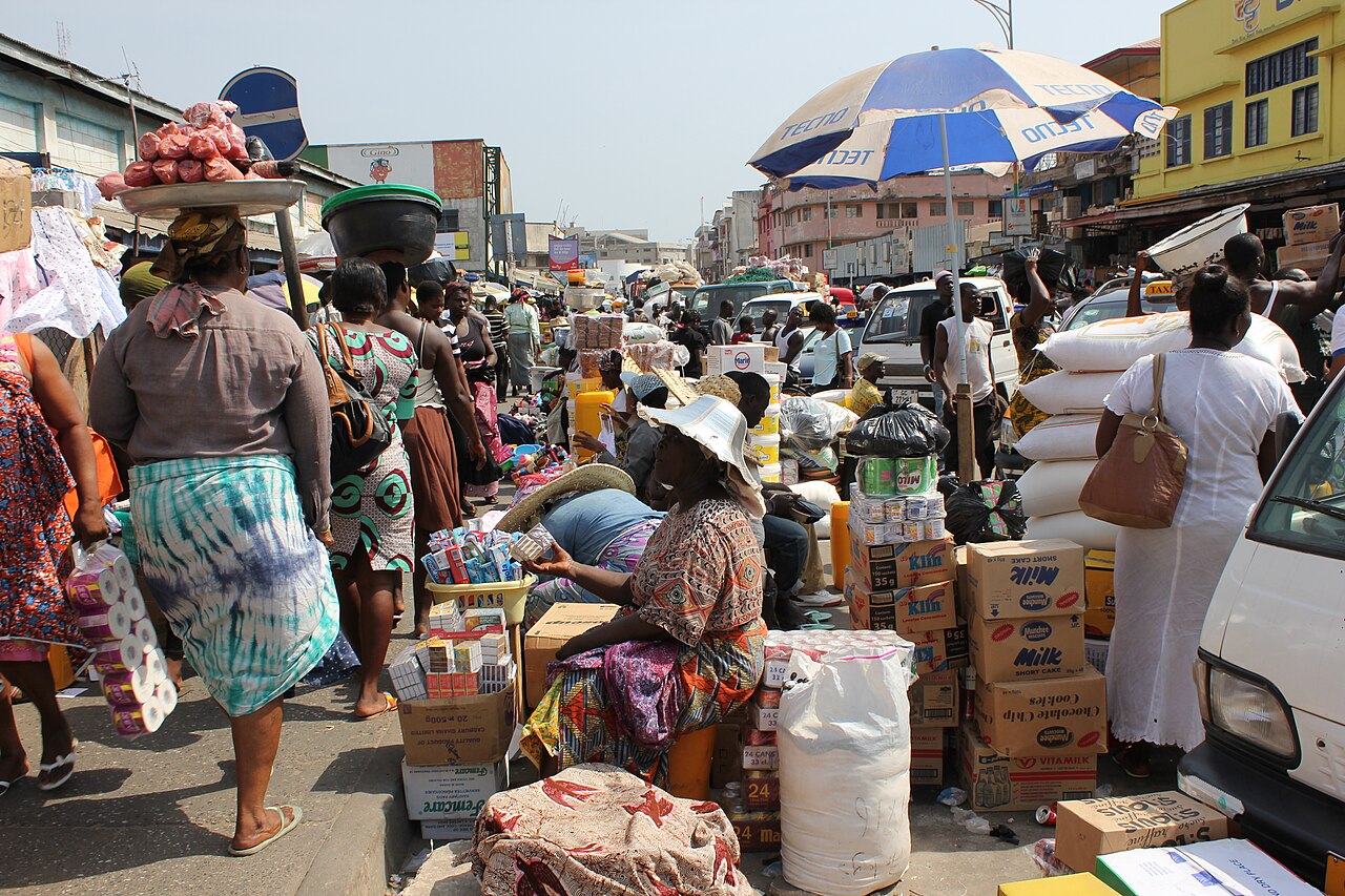 Open market in Accra, Ghana. Photo by Benggriff - Own work, CC BY-SA 3.0