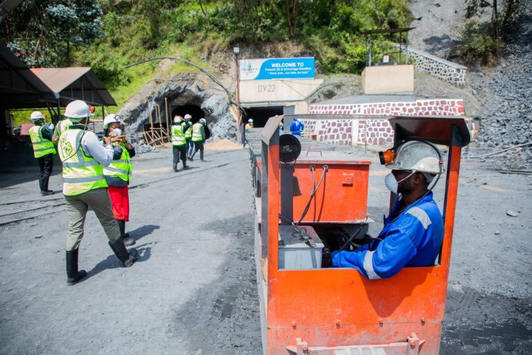 Workers at an outdoor mining site in Congo. Photo by Safi Erneste @Pexels