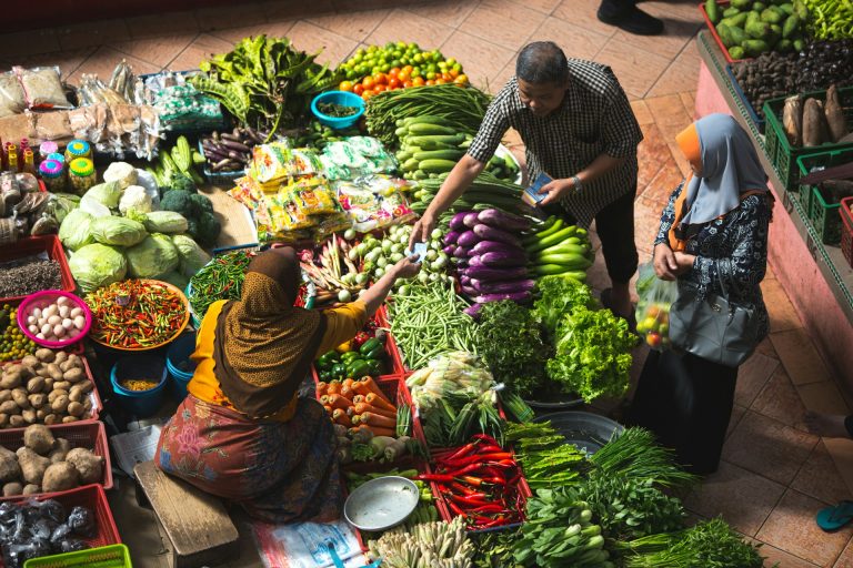 Open food market. Photo by Alex Hudson @ Unsplash