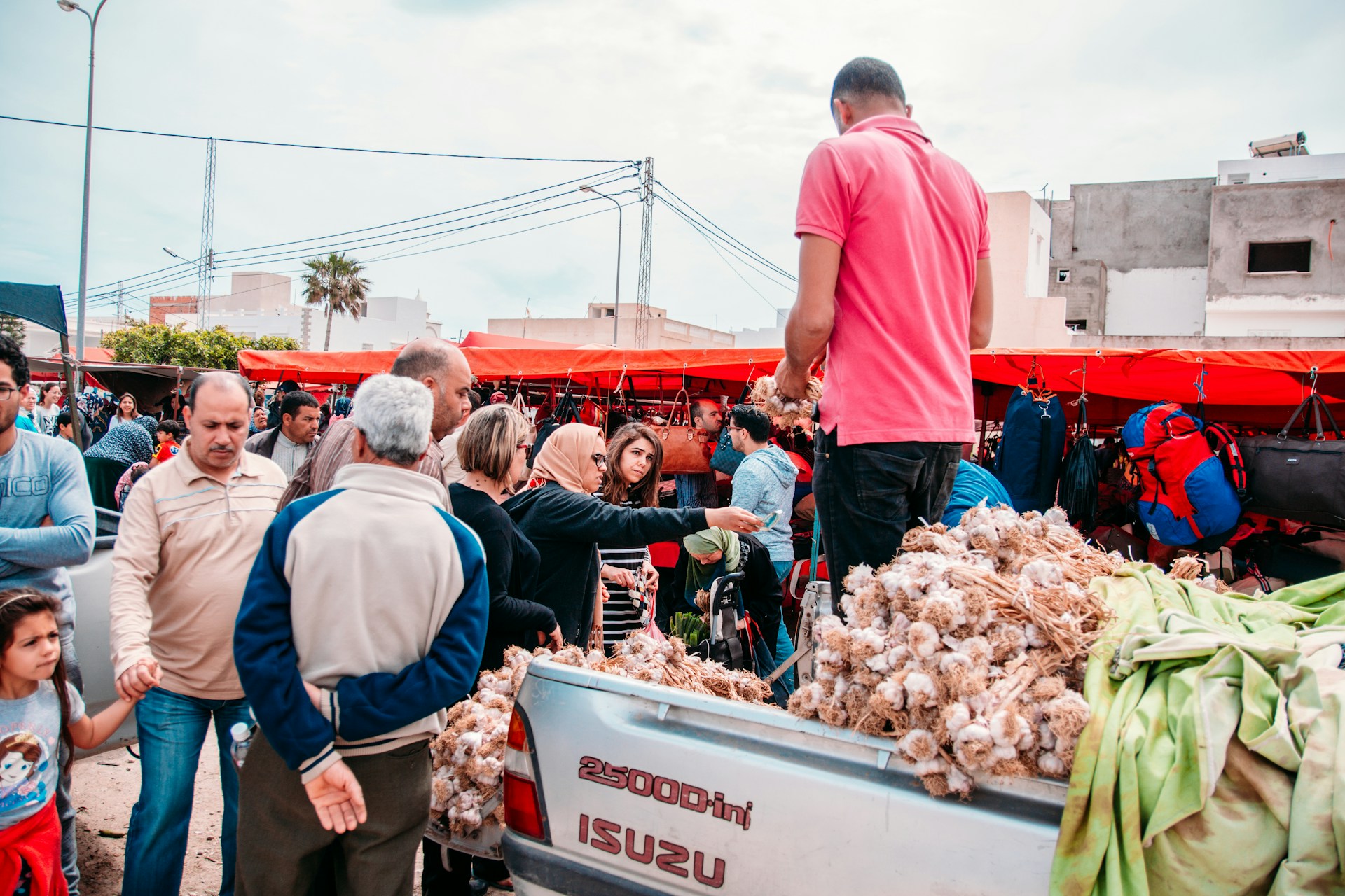A vibrant market in Tunis, Tunisia. Photo by Juan Ordonez @Unsplash