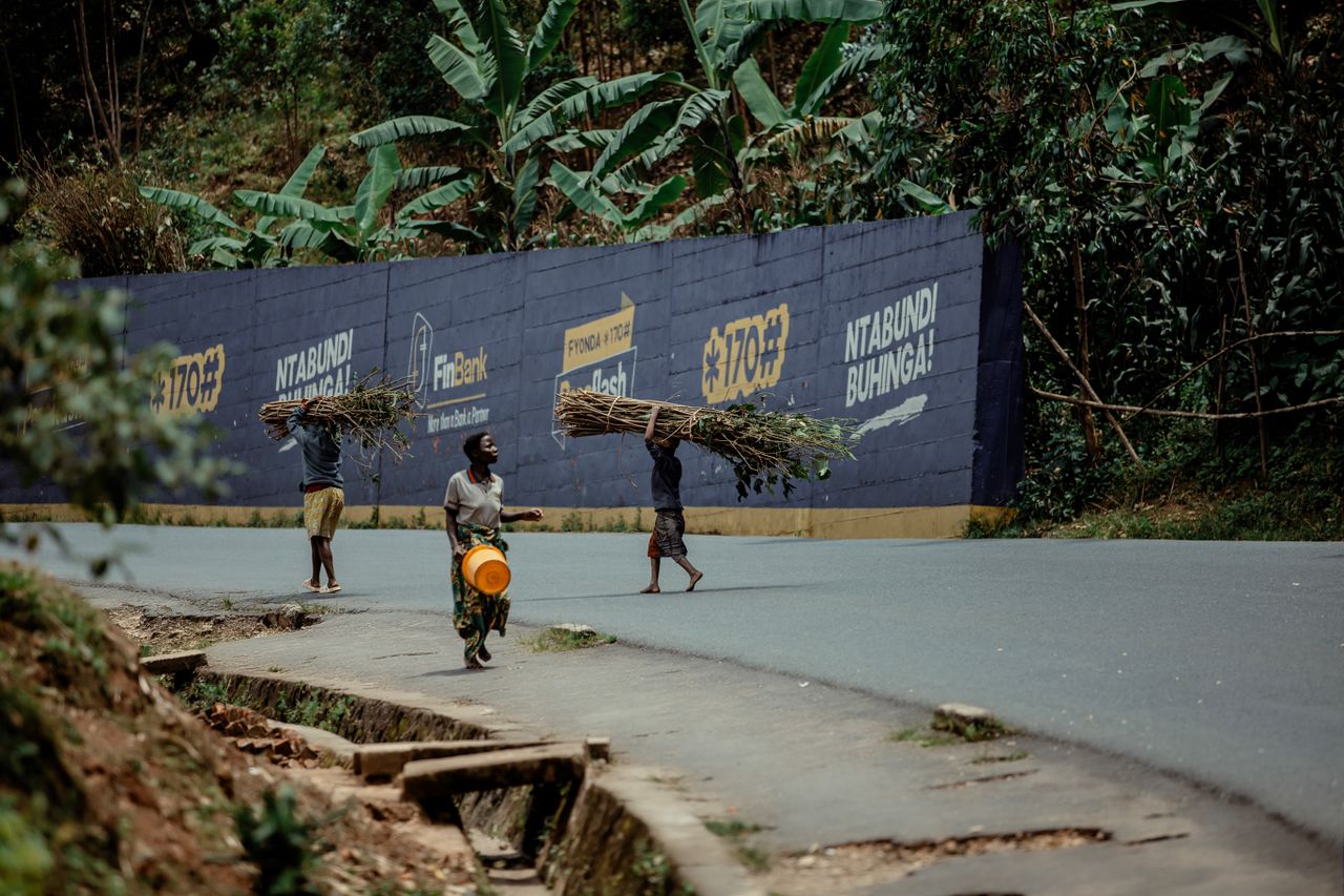 A section of the city side of Kigali, Rwanda. Photo by Chris wade NTEZICIMPA @Pexels